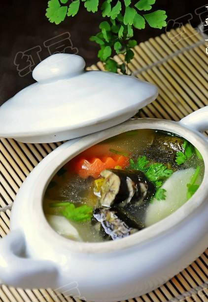 石斛鳝鱼汤